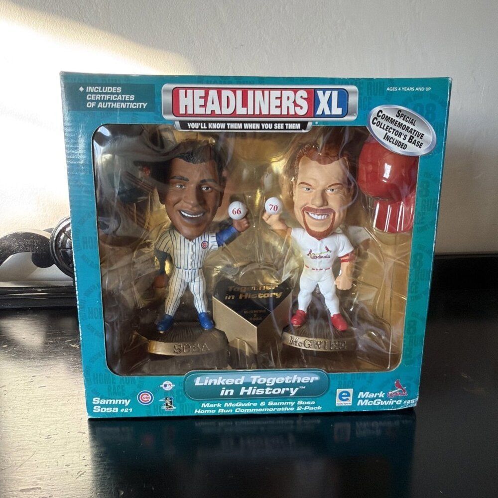 HEADLINERS XL SAMMY SOSA & MARK MCGWIRE - NIB GREAT FOR DISPLAY